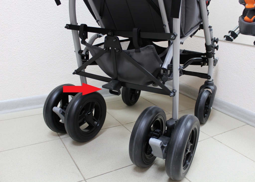 колеса, тормоз и фиксатор рамы_со стрелкой.jpg